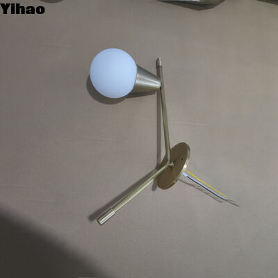 Αγορά Βιομηχανικό στυλ Λαμπτήρα τοίχου χαλκού με 2700K ζεστό λευκό φως για σύγχρονα σαλόνια σε απευθείας σύνδεση κατασκευή