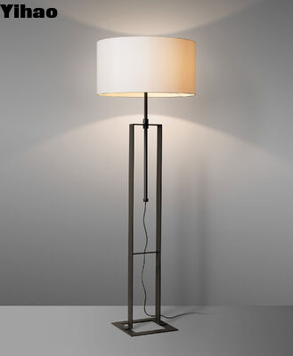 Ρυθμίσιμο ύψος Λαβός δαπέδου αγροκτήματος από χαλκό για σύγχρονο διακοσμητικό φωτισμό