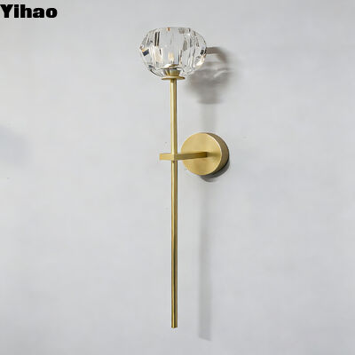 Σκανδιναβικό Antique Brass Wall Lamp με Crystal Clear Glass Shade και 2700K Warm White LED Lighting